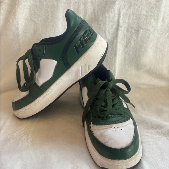 Heelys Black and Green Skate Shoes - Picture 2 of 10